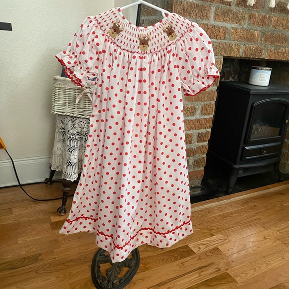 NWT Smocked Runway Toddler Girls Smocked Christmas Dress size 3 - Picture 10 of 16